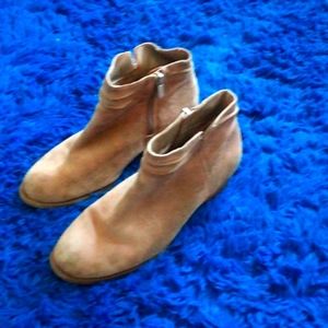 Women's Jessica Simpson Tan Ankle Boots
